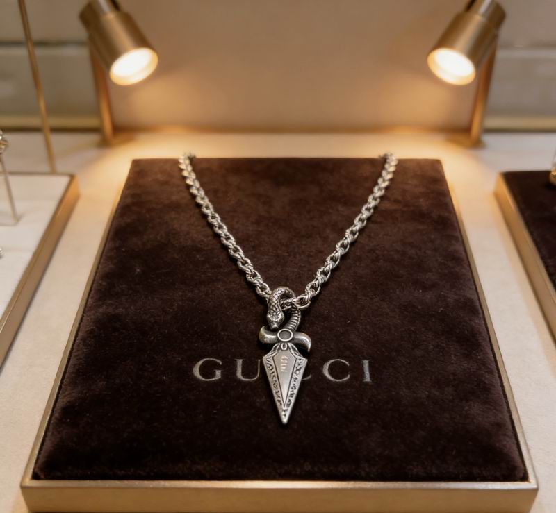 Gucci Necklace  02yxs04 (4)