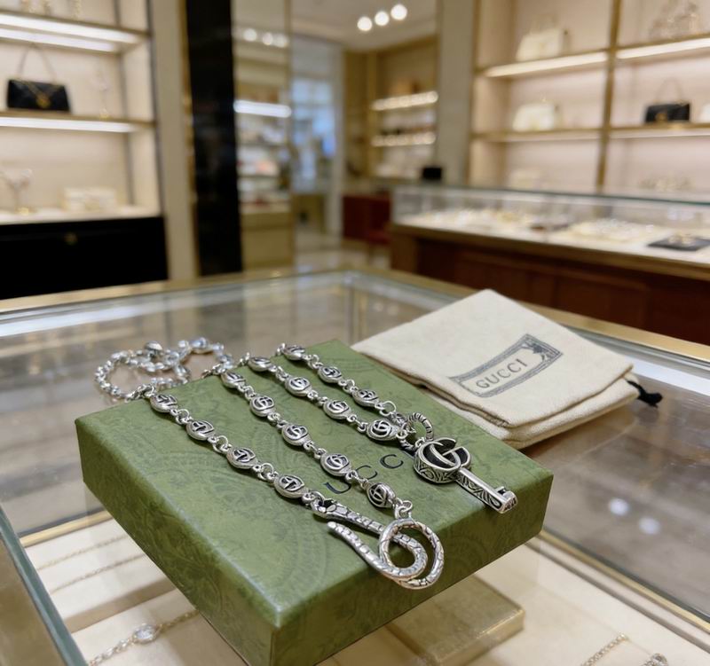 Gucci Necklace  02yxs35 (8)