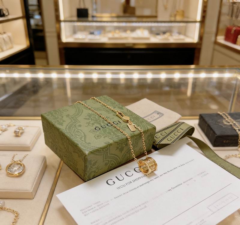 Gucci Necklace  02yxs38 (8)