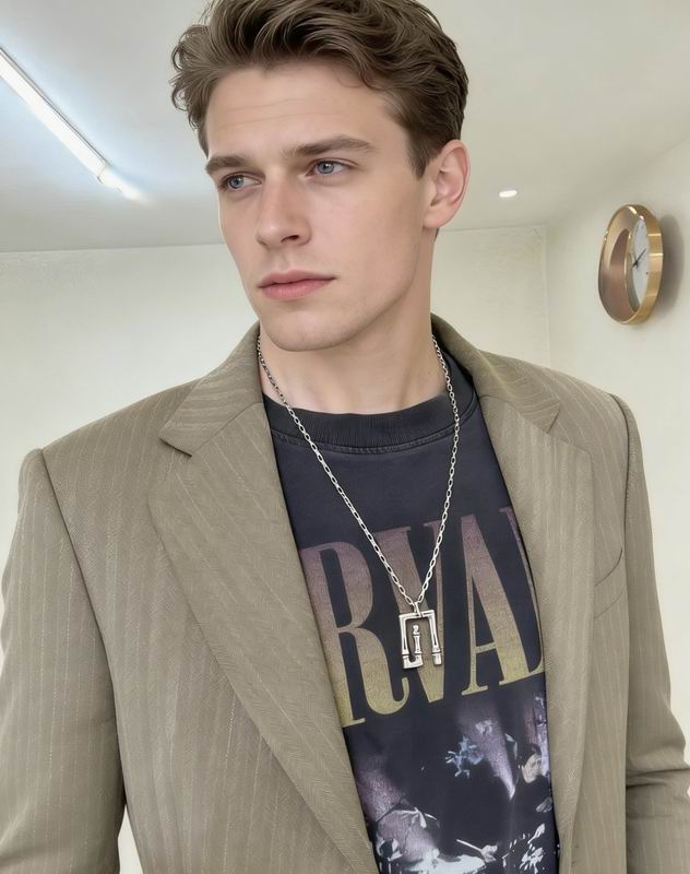 Gucci Necklace  02yxs55 (9)