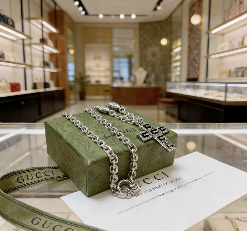 Gucci Necklace  02yxs63 (6)