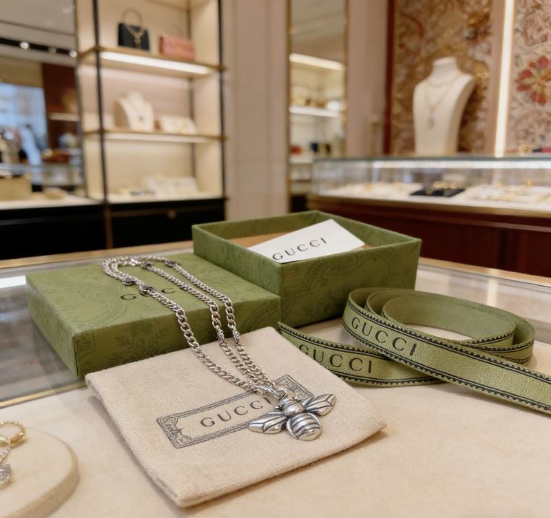Gucci Necklace  02yxs68 (6)