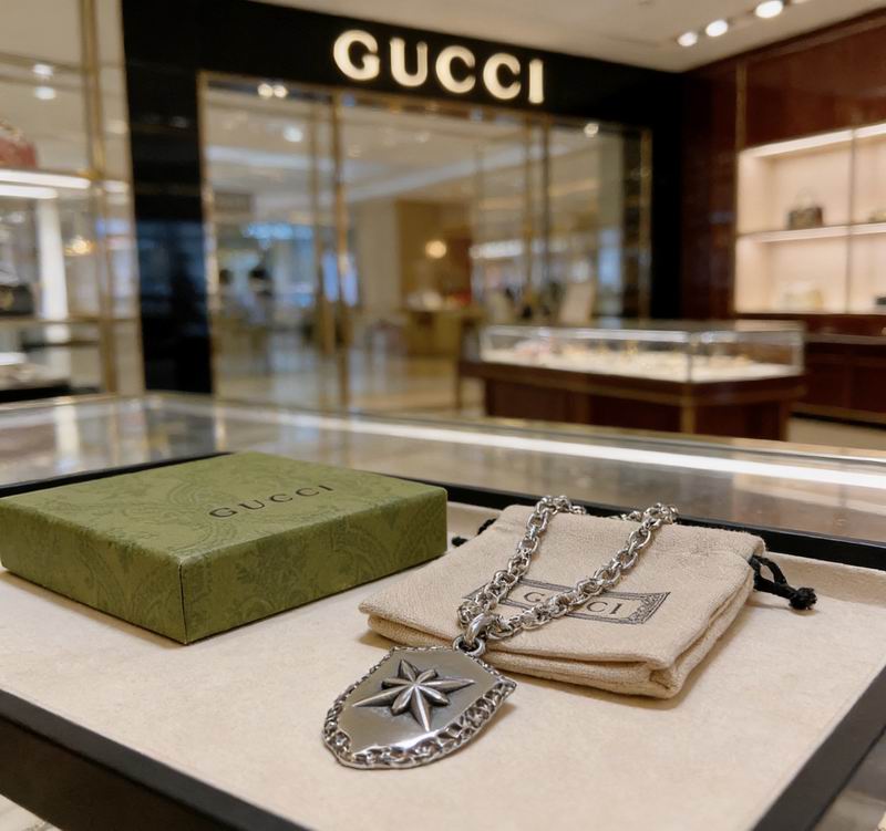 Gucci Necklace  02yxs69 (9)