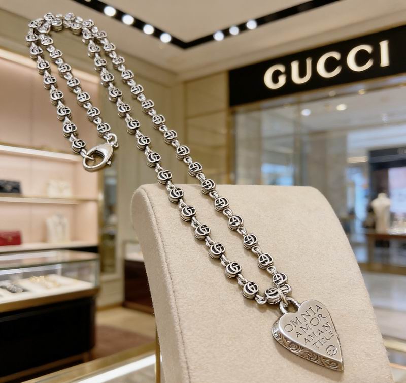 Gucci Necklace  02yxs72 (1)