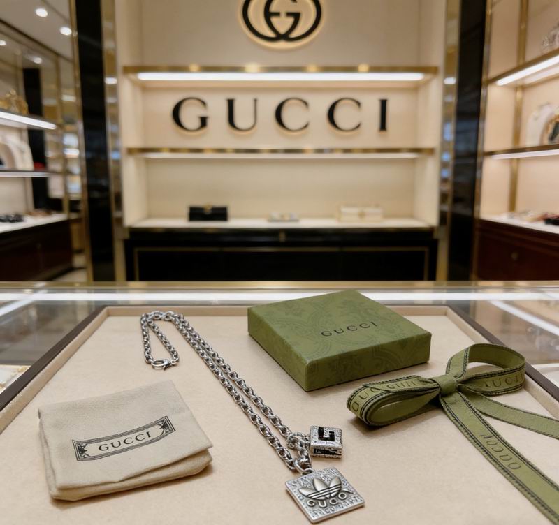 Gucci Necklace  02yxs77 (5)