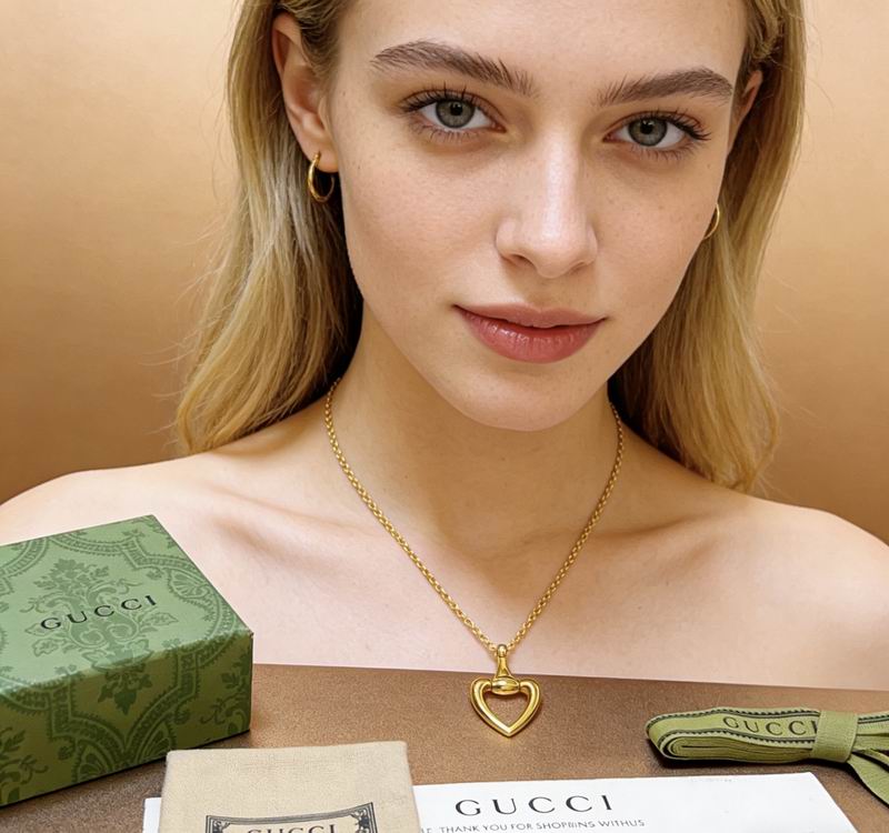 Gucci Necklace  02yxs84 (4)