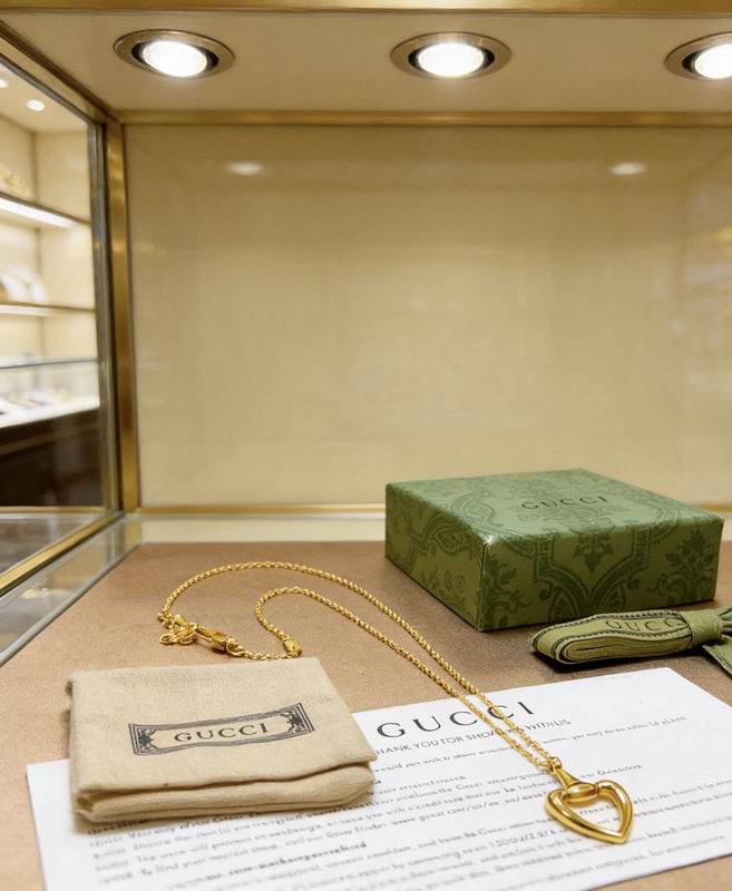 Gucci Necklace  02yxs84 (9)