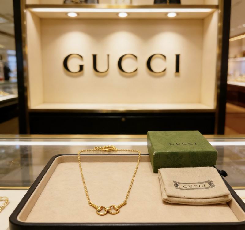 Gucci Necklace  02yxs85 (2)