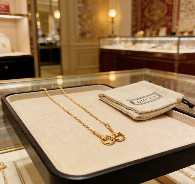 Gucci Necklace  02yxs85 (7)