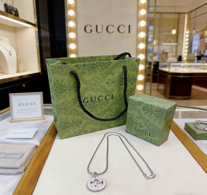 Gucci Necklace  03yxs101 (2)