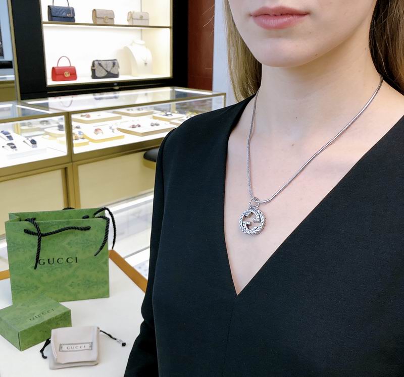 Gucci Necklace  03yxs102 (5)