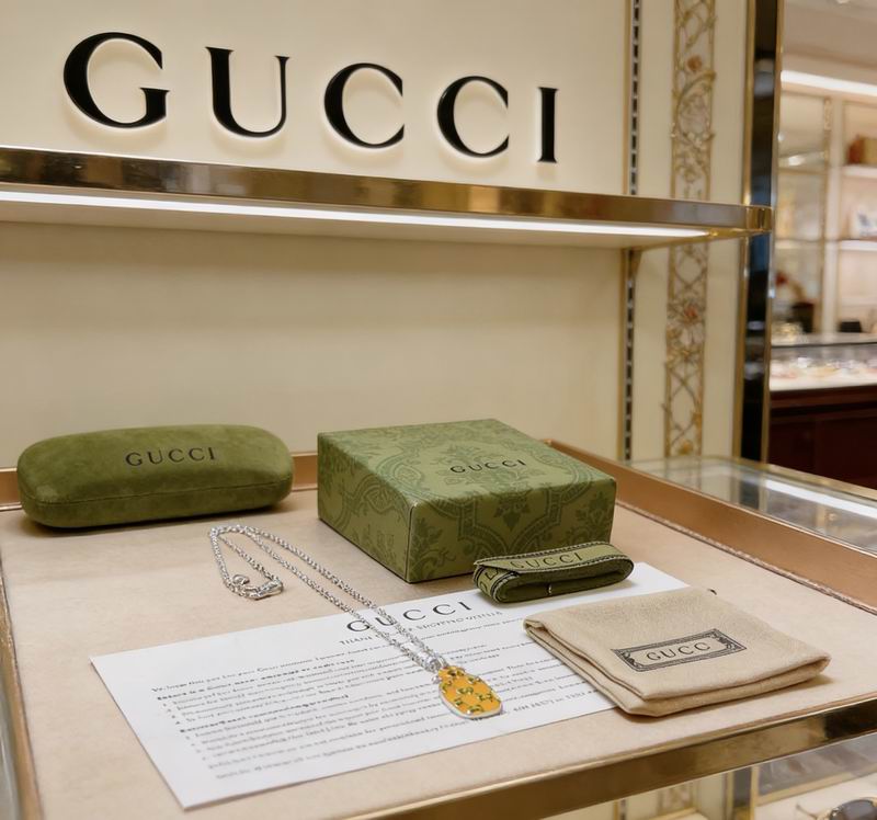 Gucci Necklace  03yxs136 (3)