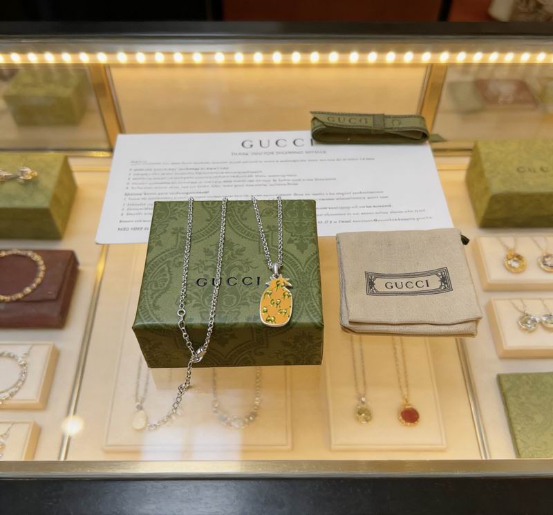 Gucci Necklace  03yxs136 (4)