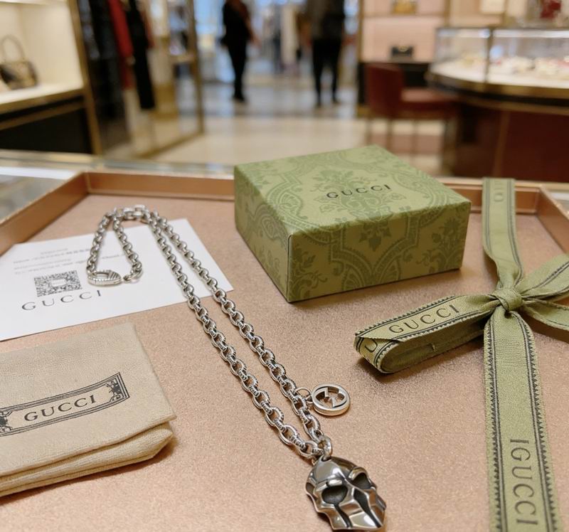 Gucci Necklace  03yxs150 (4)