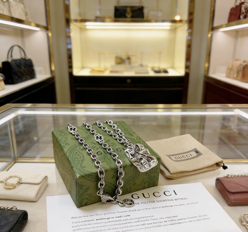 Gucci Necklace  03yxs162 (5)