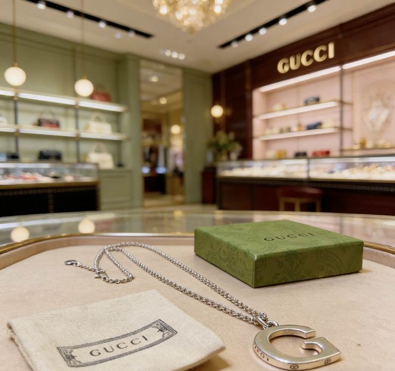 Gucci Necklace  03yxs163 (6)