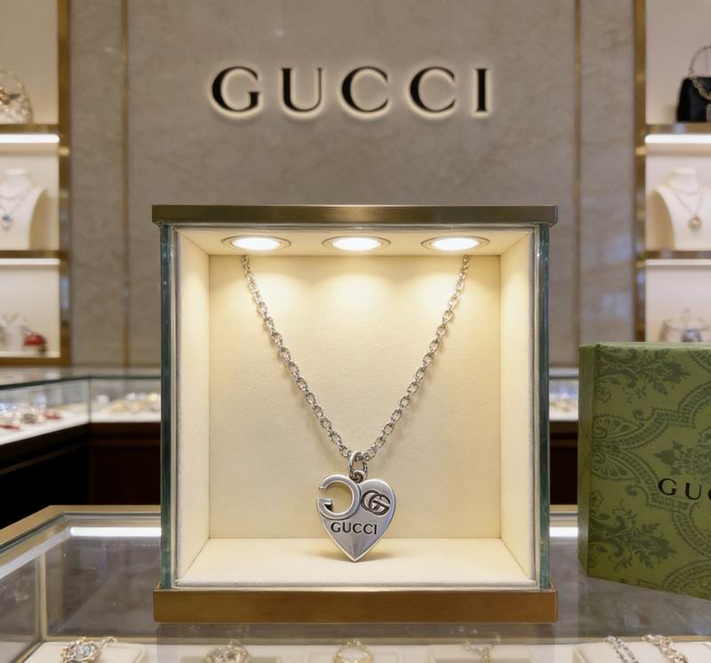 Gucci Necklace  03yxs190 (5)