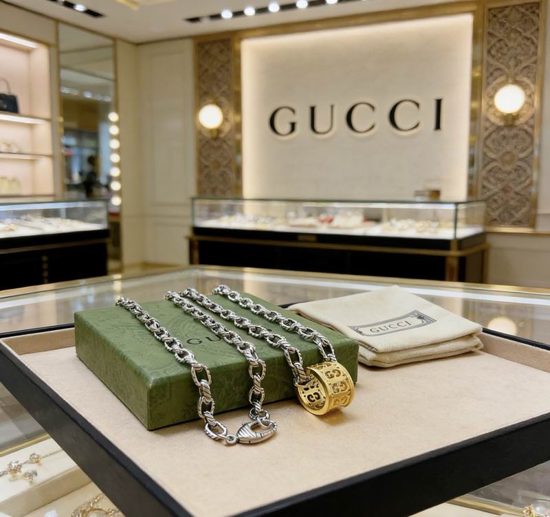 Gucci Necklace  03yxs208 (2)