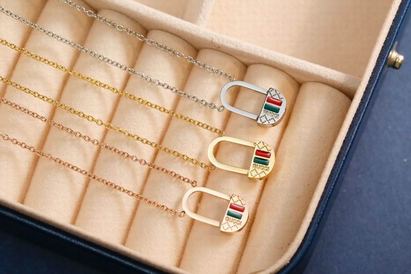 Gucci Necklace  03yxs220 (1)