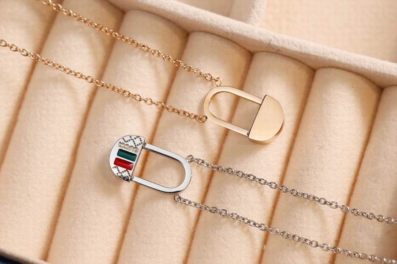 Gucci Necklace  03yxs220 (3)