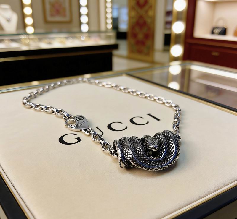 Gucci Necklace  03yxs272 (5)