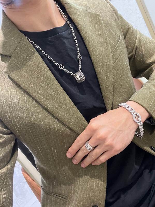 Gucci Necklace  03yxs301 (3)