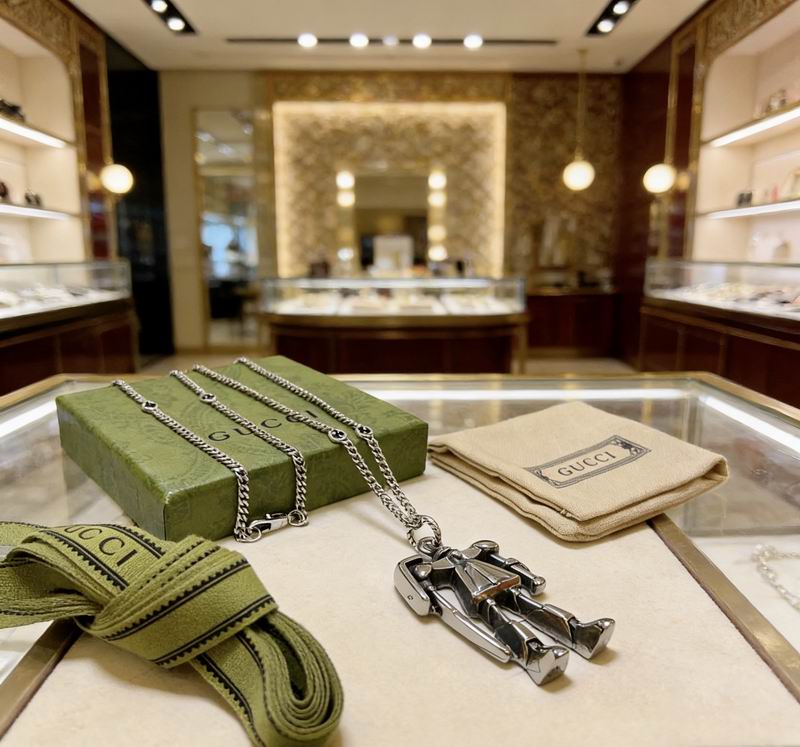 Gucci Necklace  03yxs303 (4)