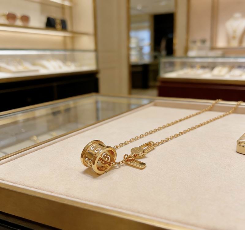 Gucci Necklace  03yxs312 (2)