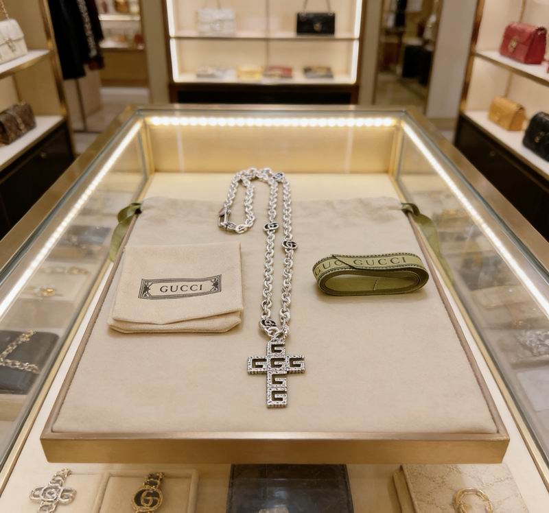 Gucci Necklace  03yxs90 (2)