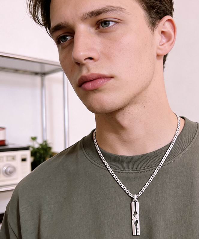 Gucci Necklace  04yxs369 (3)