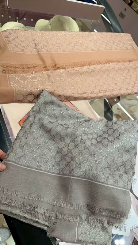 Gucci Scarf E04 (18)