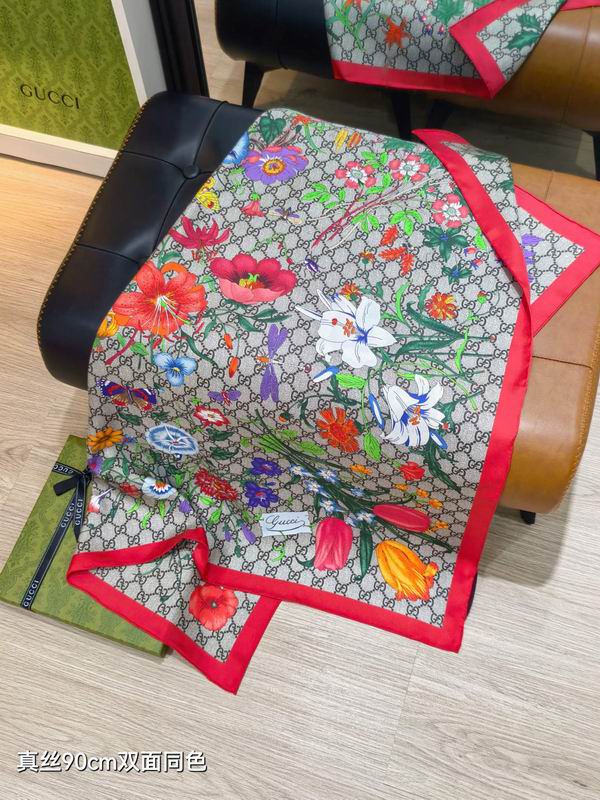 Gucci Silk Scarf 90X90cm E032206 (7)