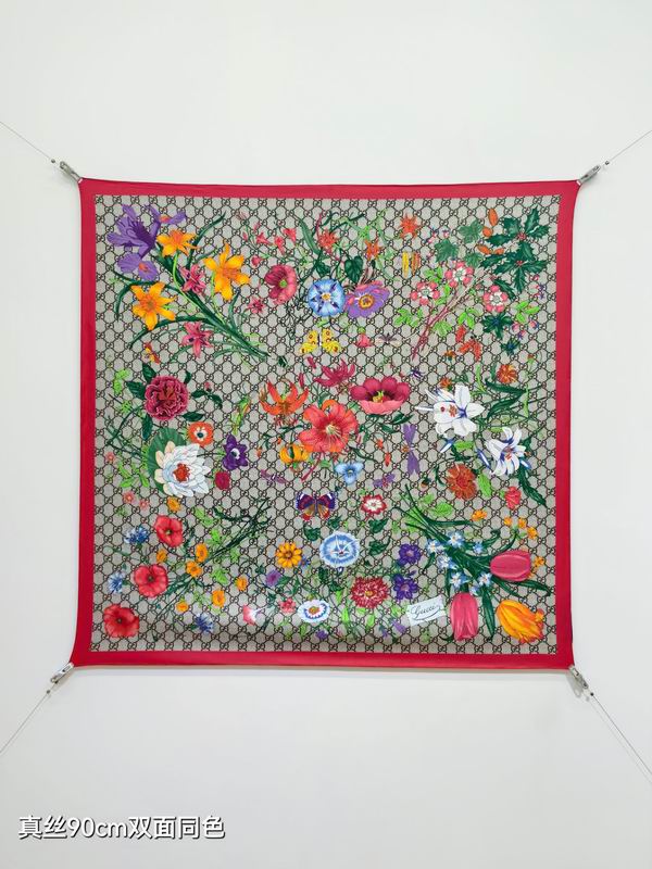 Gucci Silk Scarf 90X90cm E032206 (9)