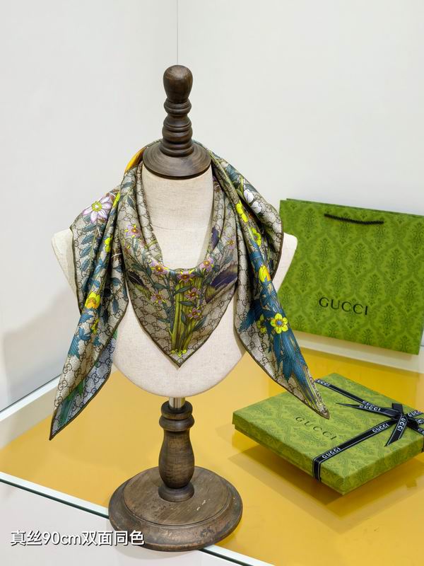 Gucci Silk Scarf 90X90cm E10 (11)