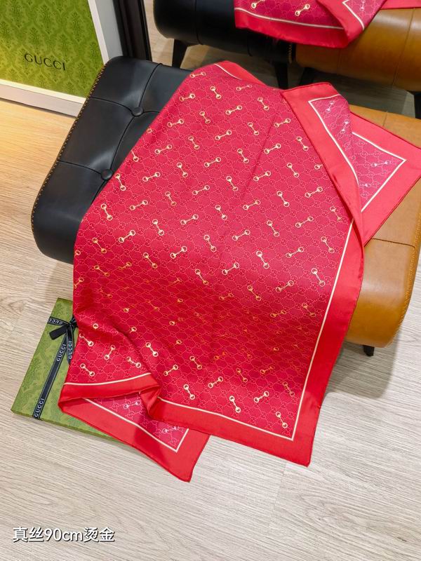 Gucci Silk Scarf 90X90cm E15 (16)