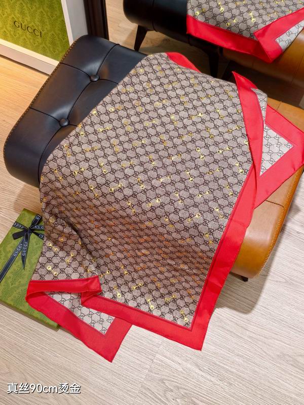Gucci Silk Scarf 90X90cm E15 (37)