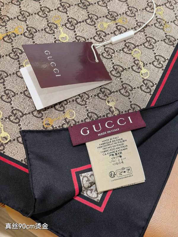 Gucci Silk Scarf 90X90cm E15 (5)