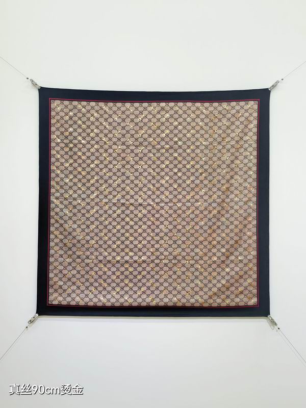 Gucci Silk Scarf 90X90cm E15 (9)