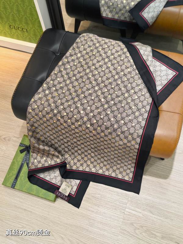 Gucci Silk Scarf 90X90cm E15 (7)