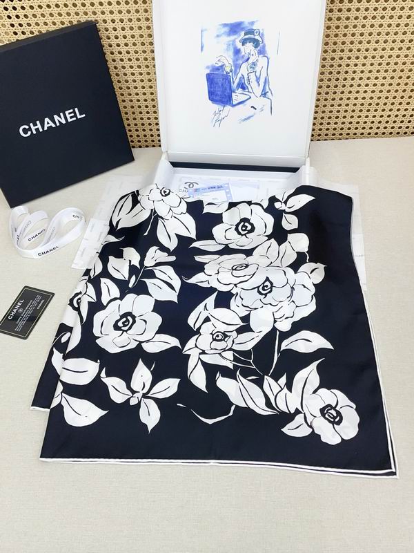 Gucci Silk Scarf 90X90cm E19 (15)
