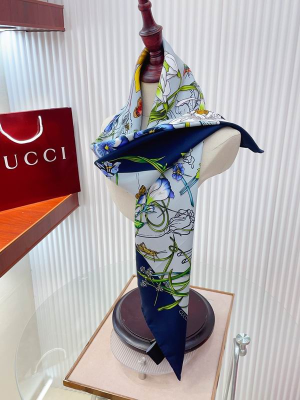 Gucci Silk Scarf 90X90cm E20 (2)