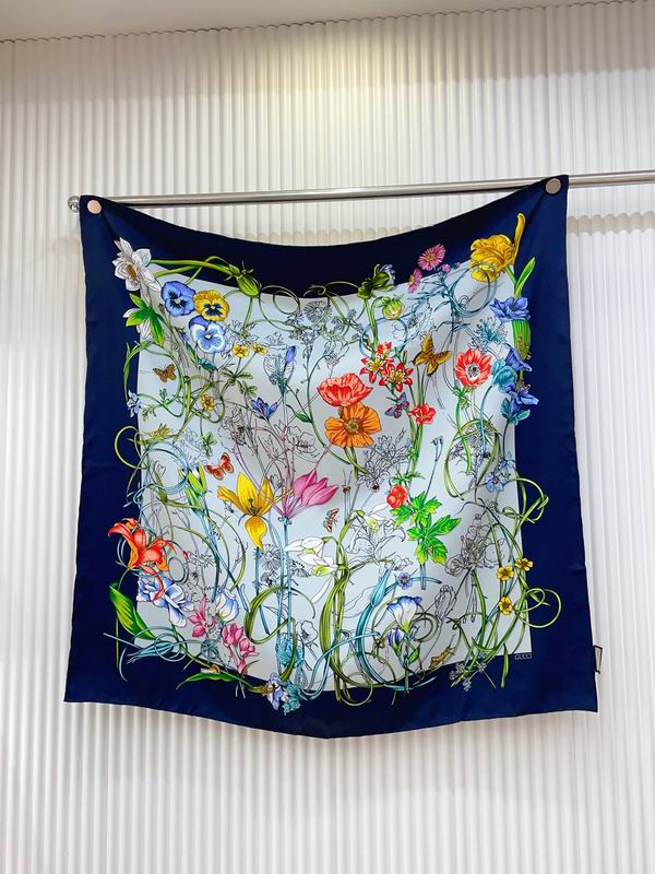 Gucci Silk Scarf 90X90cm E20 (4)