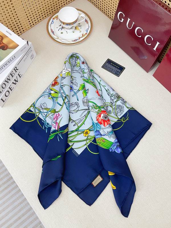 Gucci Silk Scarf 90X90cm E20 (5)