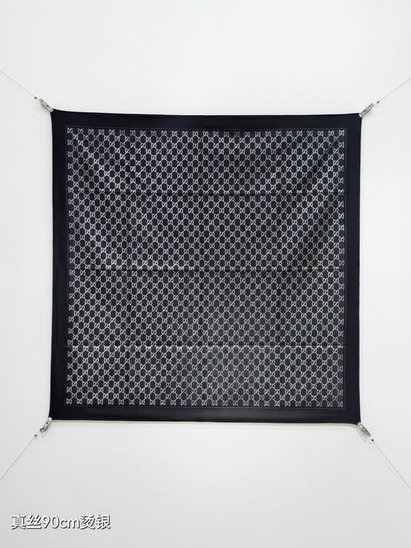 Gucci Silk Scarf 90X90cm E23 (15)