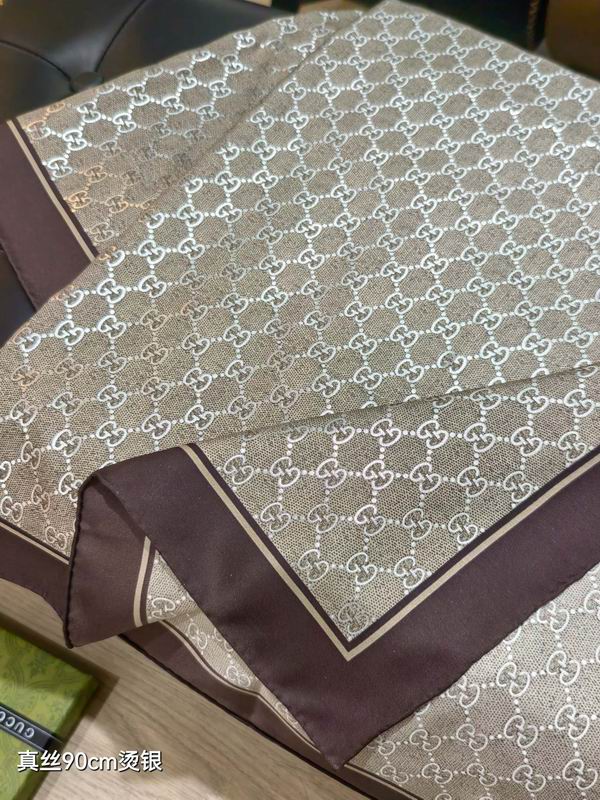 Gucci Silk Scarf 90X90cm E23 (4)