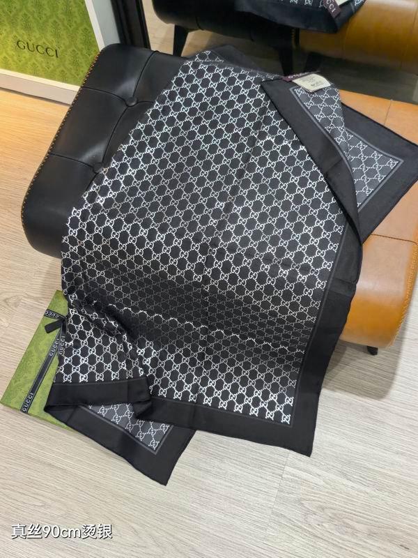 Gucci Silk Scarf 90X90cm E23 (8)