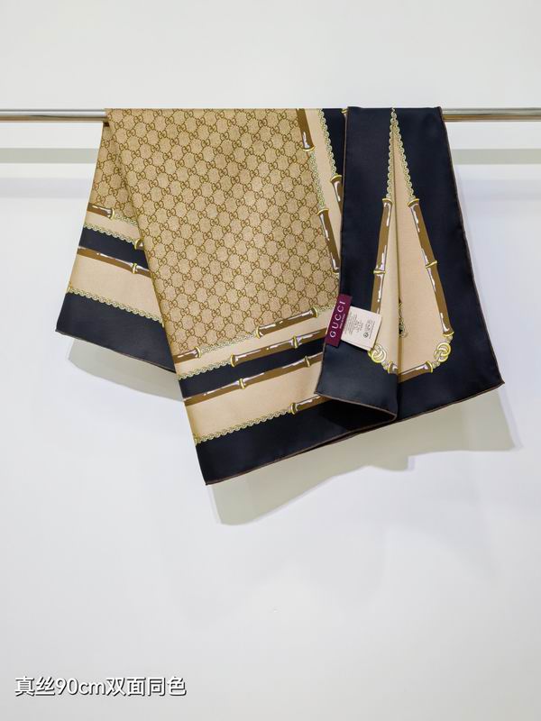 Gucci Silk Scarf 90X90cm E34 (21)