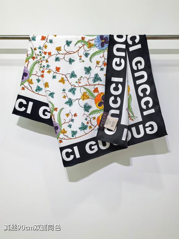 Gucci Silk Scarf 90X90cm E38 (3)
