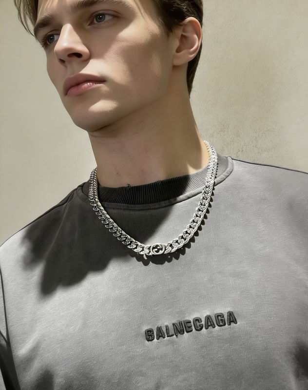 Gucci Suits 03yxs08 (3)