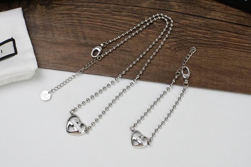 Gucci Suits 03yxs09 (7)